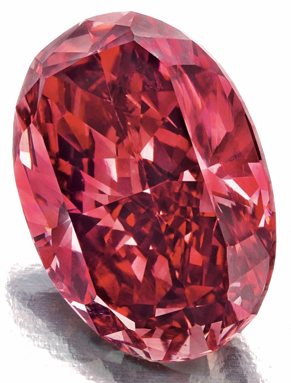 Largest red clearance diamond