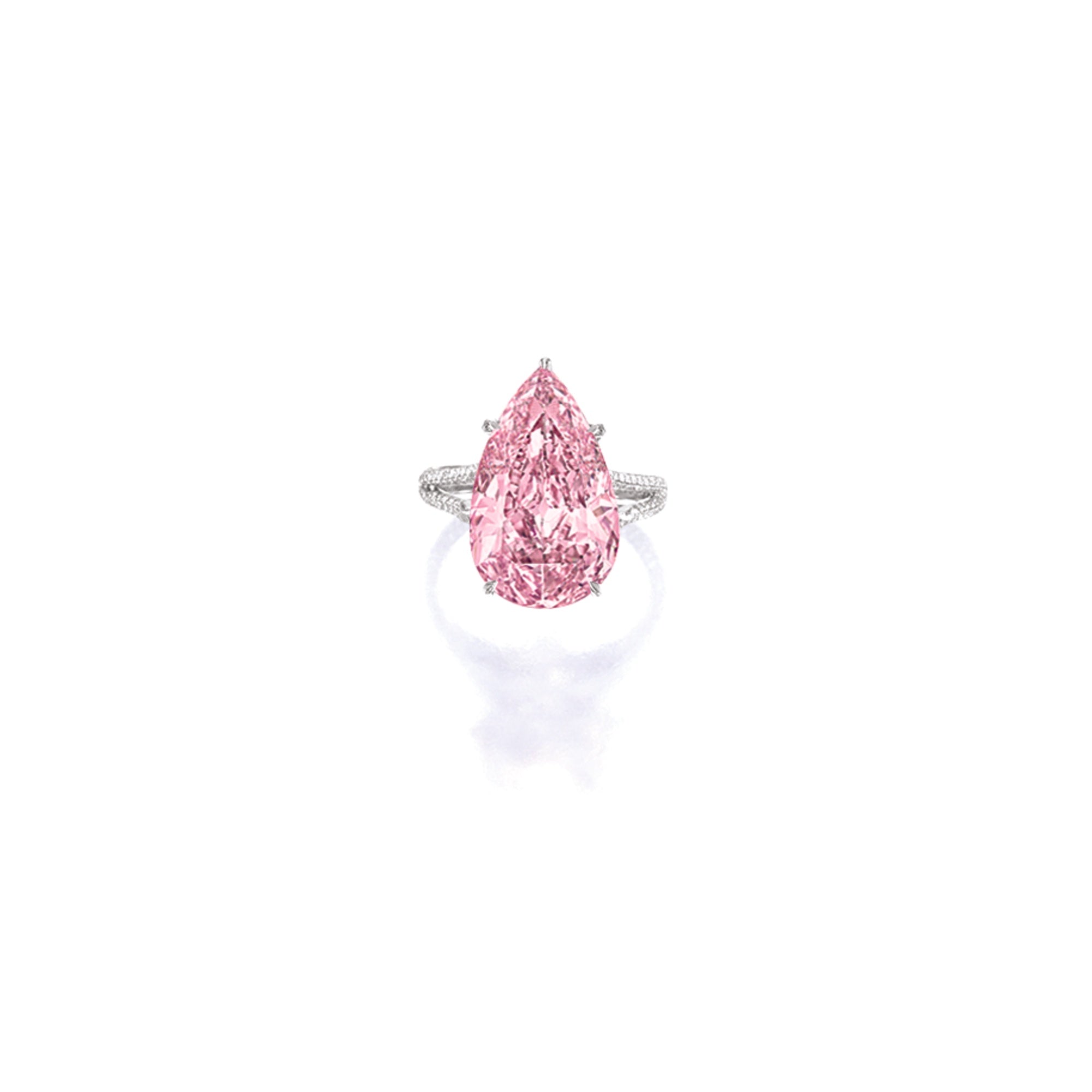 Sotheby’s Hopes Purple-Pink Diamond Will Set New Record