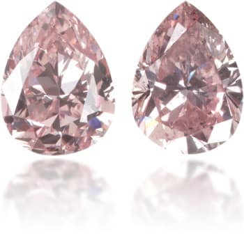 Natural Pink Diamond Pear Shape 0.57 ct set